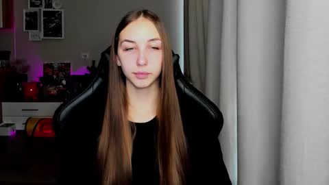 SIA online show from September 27, 2:20 am