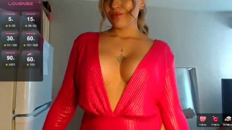 Snapshot of siberian_girl_ chatting on October 10, 3:23 am Eva online show from October 10, 3:23 am