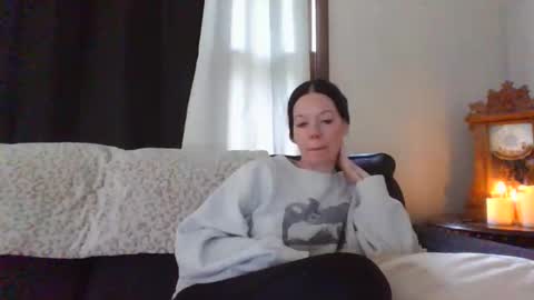 Mrs. St. Patrickk online show from April 19, 7:49 pm