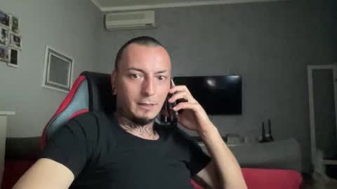 sidvicious23cm online show from April 30, 4:23 pm