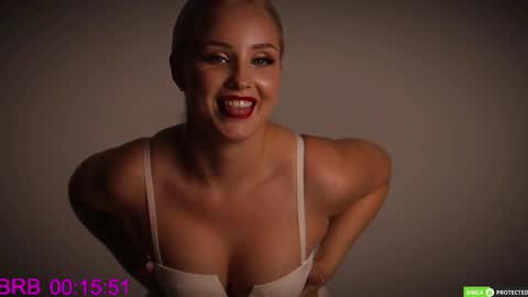 Snapshot of silascollins chatting on September 23, 9:14 am SilasCollins online show from September 23, 9:14 am