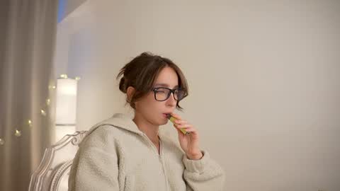 Snapshot of silent_chill chatting on January 15, 11:10 am Chilli online show from January 15, 11:10 am