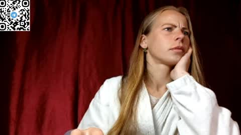 JULIANA online show from May 13, 9:13 pm