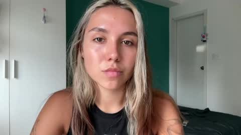 You fav Miss Si online show from March 19, 5:24 am