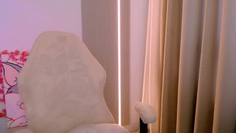 silk_ann online show from April 23, 12:29 pm