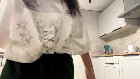 Sophie online show from April 17, 2:08 pm