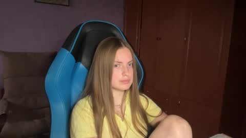 Erica online show from June 16, 5:39 pm