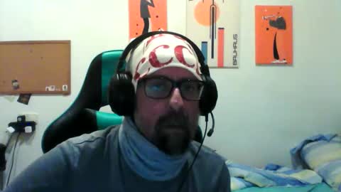 Sillybear42 online show from March 22, 2:32 pm