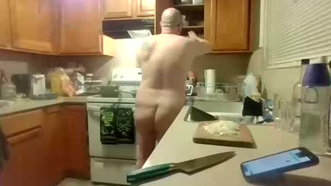 silverdragon70 online show from October 13, 2:13 am