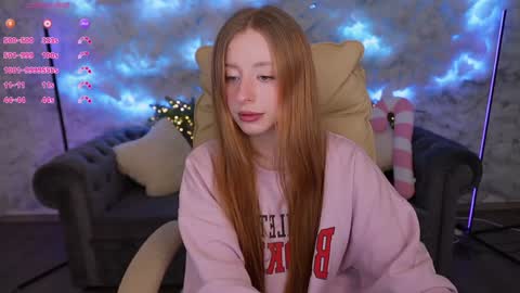 Snapshot of silverrmoon chatting on February 5, 1:37 am Kristina Kris online show from February 5, 1:37 am