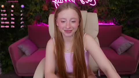 Snapshot of silverrmoon chatting on February 27, 2:10 pm Kristina Kris online show from February 27, 2:10 pm