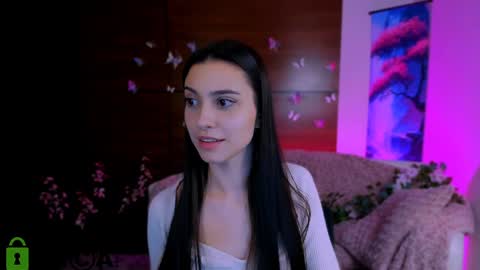 Snapshot of silvia_queen1 chatting on December 19, 4:13 am Silvia nude in pvt online show from December 19, 4:13 am