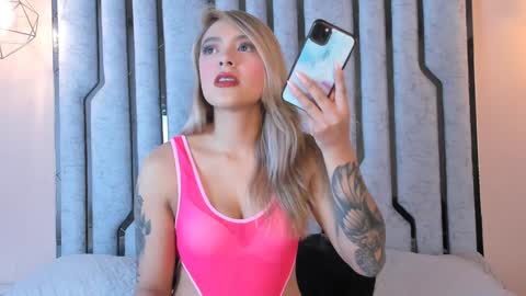 Silvy Layton online show from February 7, 1:01 pm