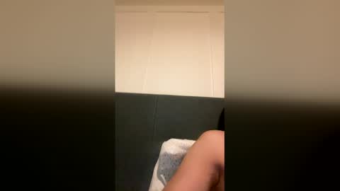 simdog1993 online show from January 6, 8:13 pm