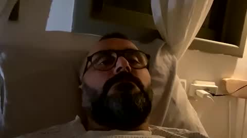 Si online show from November 1, 9:36 pm