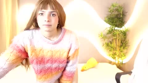 simone_sky online show from February 13, 1:25 pm