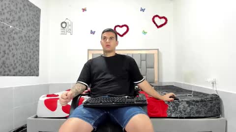 SIMON KELER online show from October 6, 11:17 am