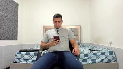 SIMON KELER online show from January 7, 5:29 pm