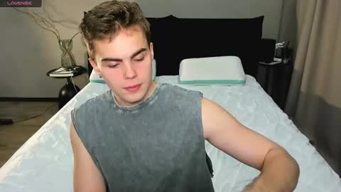 Simon online show from June 22, 6:48 pm