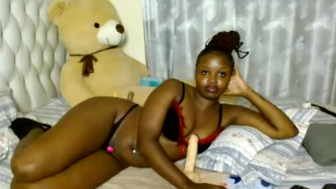 simply_eve1 online show from July 12, 2:59 am