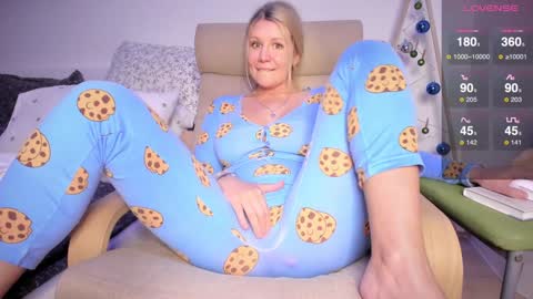 A present for me  online show from December 18, 6:10 am