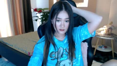 Adrianna Fowler online show from December 3, 2:34 am