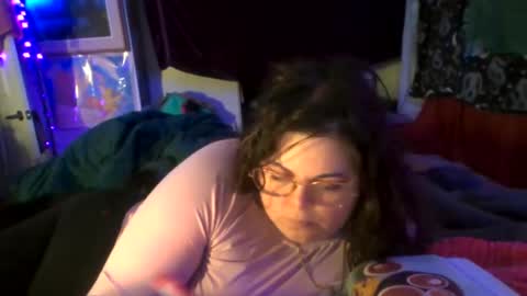 Snapshot of siofra chatting on October 9, 6:52 am Siofra online show from October 9, 6:52 am