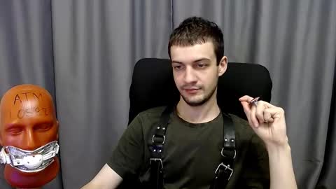 Snapshot of sir_damien chatting on September 25, 4:08 am Sir Damien online show from September 25, 4:08 am