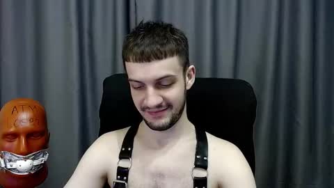 Sir Damien online show from February 8, 9:07 pm