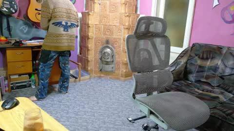 I am The Fourth and only Sir. Pelo online show from April 1, 5:08 am