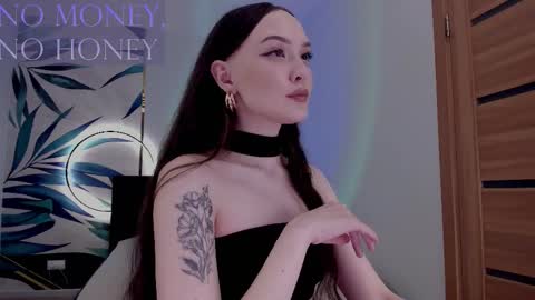 Goddess Sirena online show from February 5, 2:15 am