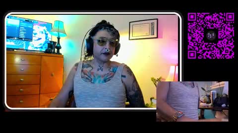 SirMrWombat online show from February 25, 6:17 am