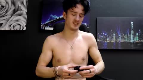 SirReedy online show from February 8, 7:56 am