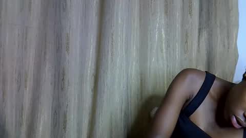 shannie online show from November 29, 3:36 am