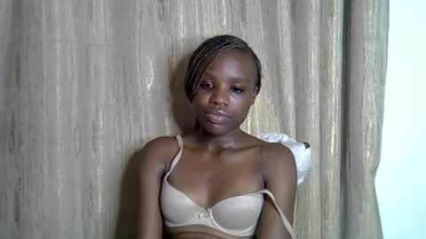 shannie online show from November 25, 12:42 am