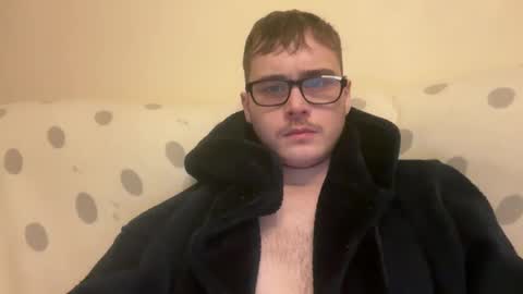 sissy_brit22 online show from December 16, 3:40 am