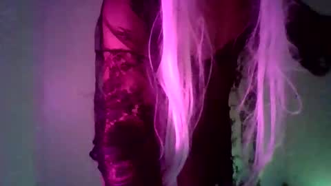 Mica online show from April 18, 11:27 pm