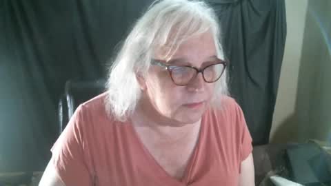 Sissy Diane online show from December 28, 12:36 am