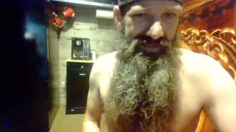 sitonmybeardxxx online show from June 25, 10:37 pm