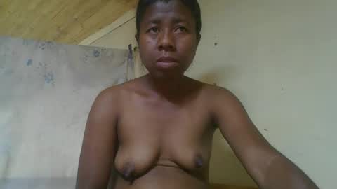 Snapshot of sitraka93 chatting on October 16, 5:23 pm Sitraka online show from October 16, 5:23 pm