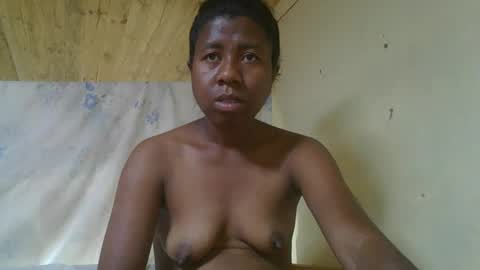 Snapshot of sitraka93 chatting on October 13, 12:51 pm Sitraka online show from October 13, 12:51 pm