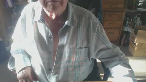 sjbottomboi online show from December 30, 11:28 pm