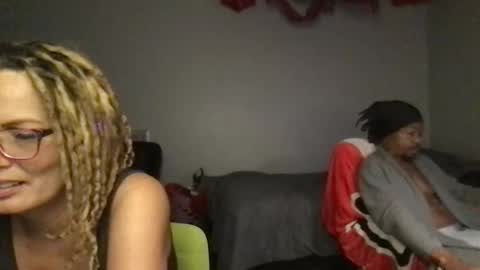 skarfos_babes online show from December 3, 4:42 am