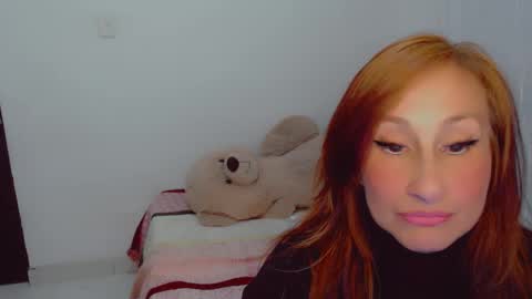 Snapshot of skarlett2072 chatting on October 5, 11:34 pm Arlett online show from October 5, 11:34 pm