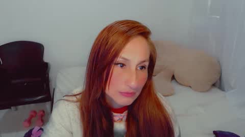 Snapshot of skarlett2072 chatting on September 26, 11:29 am Arlett online show from September 26, 11:29 am
