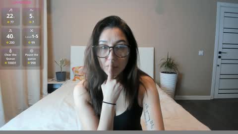 skarlett online show from January 27, 6:52 am