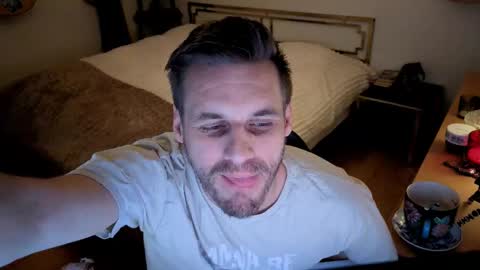 skatejocke online show from February 10, 6:44 pm