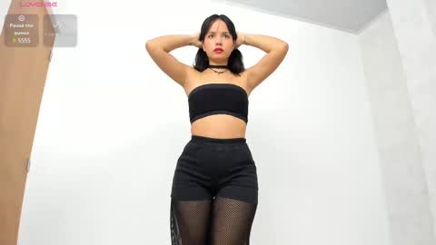Snapshot of skinny_isabela chatting on March 1, 11:28 am Isabela online show from March 1, 11:28 am