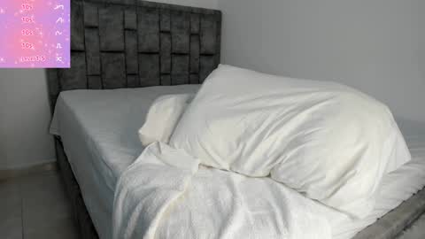 Loren Moreno online show from December 6, 3:50 pm