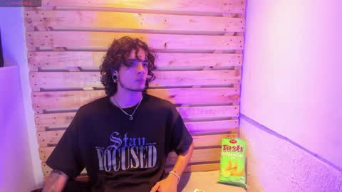 Mac online show from April 6, 2:18 pm